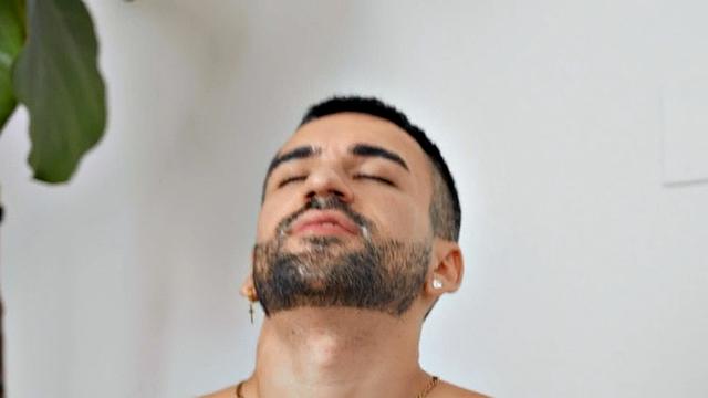 Amateur solo jock jerks off and cums after casting