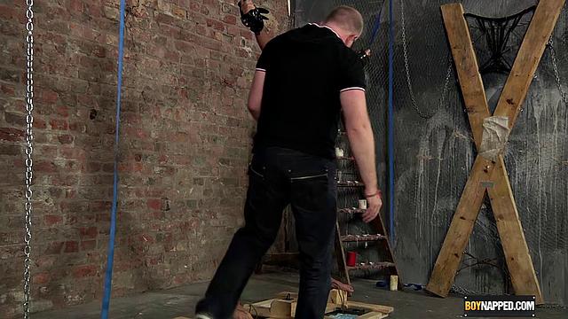 Stealing Cum from a Twink - Kenzie Mitch and Sebastian Kane