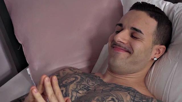 Hostel babe with boobs fucked in shaved twat by BF