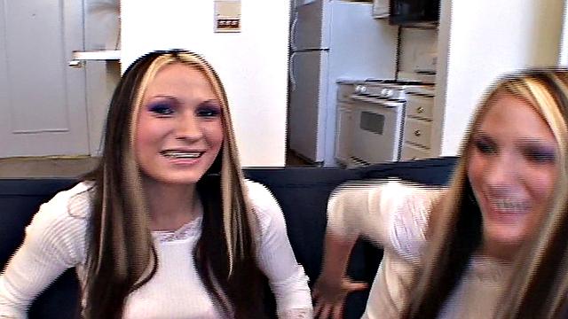 Брюнетки-близняшки разрывают подругу на части в жёсткой лесби-тройке