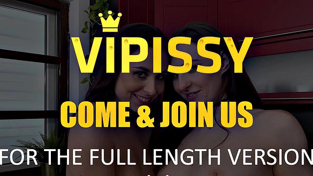 Vipissy - Can You Give Me Drink - Lesbian Piss Drinking