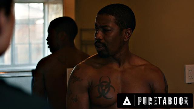 Little Puck встречает Исайю Максвелла - страстный секс в новом доме, когда прошлое не отпускает её желания.