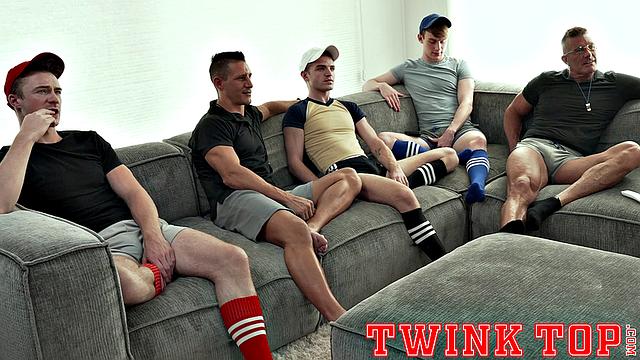 TAG TEAM Chapter 7 - Watching Game