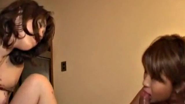 Japanese MFF threeway gets erotic