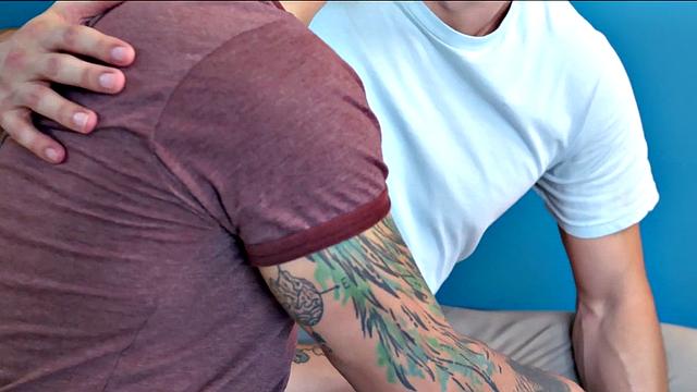 Inked stud bred by bf until taking cumshot in erotic duo