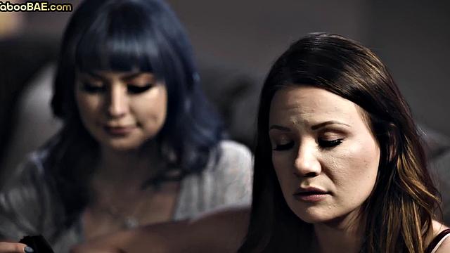 Big Lesbo MILF tribbing with GF