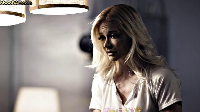 Big Lesbo MILF tribbing with GF