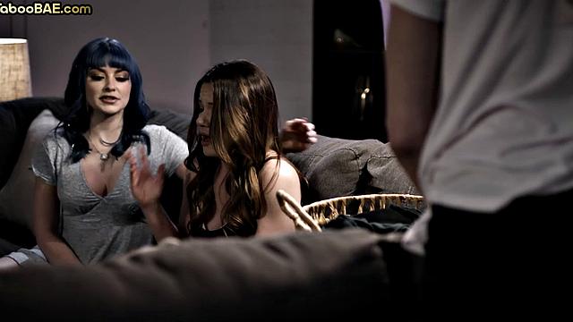 Big Lesbo MILF tribbing with GF