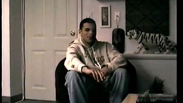 Straight Guy Gives Head