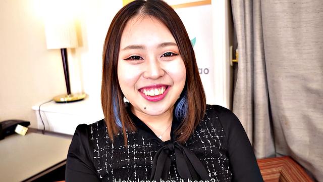 Office girl Miss Rion Kouda comes to an interview to become a model