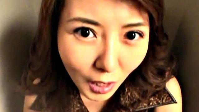 Cock sucking asian gives head eagerly