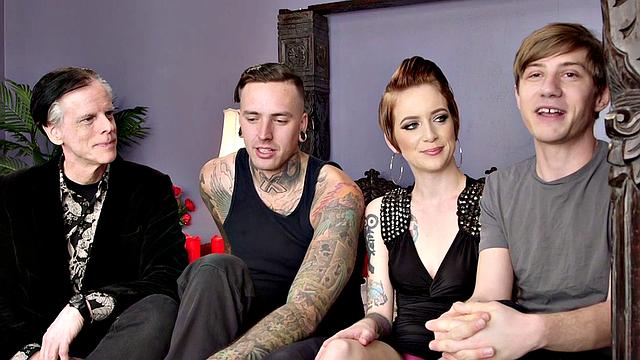 би-троица устраивает догги и глоток-угадай, кто кайфует сильнее