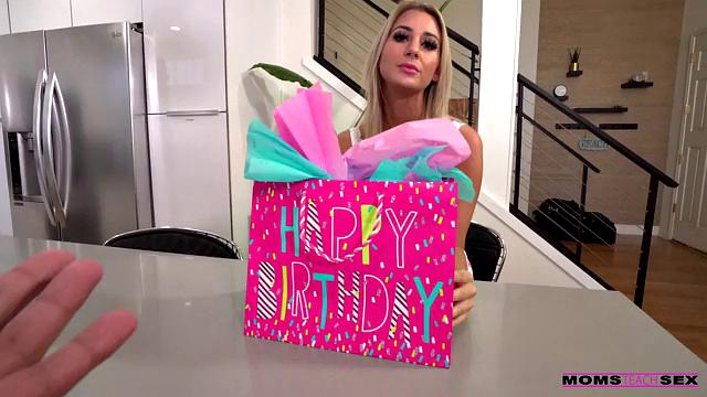 Stepmom Helps Me Get Over - S15:E5