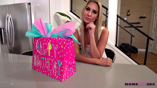 Stepmom Helps Me Get Over - S15:E5