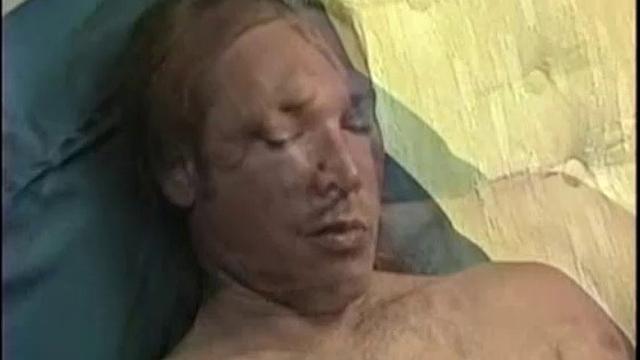 Фредди-З жёстко оттрахан другим мужиком