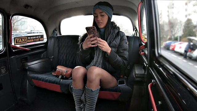 21yo ebony slut penetrated outdoors in doggystyle