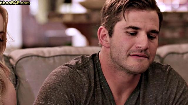 Stunning 21yo babes ride and deepthroat cock in 3way