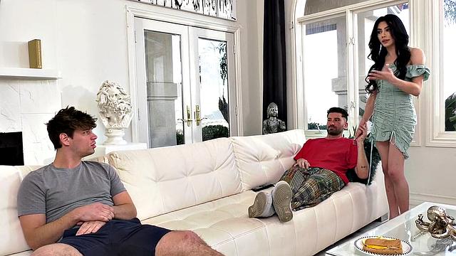 Transsexual drilled in threeway in tight anal hole