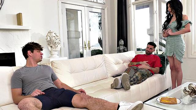 Transsexual drilled in threeway in tight anal hole