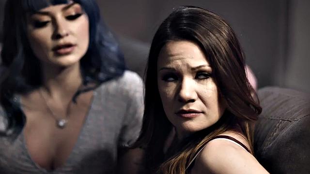 Dyke stepmom seduces stepdaughter before scissoring