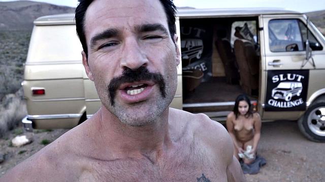 софия нова разносит тачку и кресло в жестком трахе