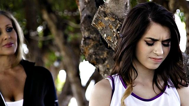 Cheerleading babe seduces MILF into pussy licking