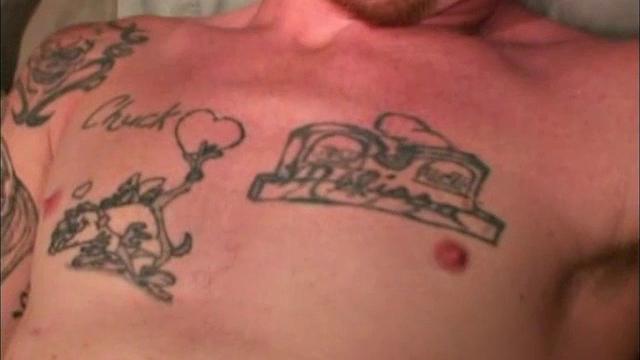 чувак в годах дрочит по классике и показывает, кто тут мастер финиша