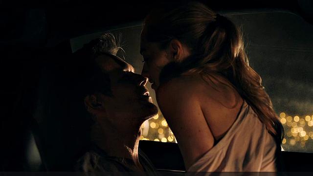 Amanda Seyfried scenes