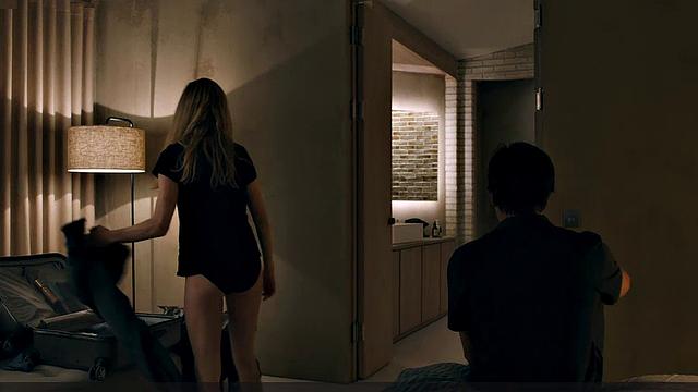 Amanda Seyfried scenes