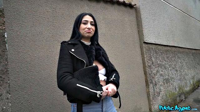 French wonder loves big cock