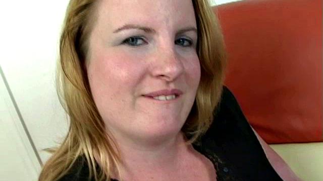 Pretty BBW Nichole Fucks Her Neighbor