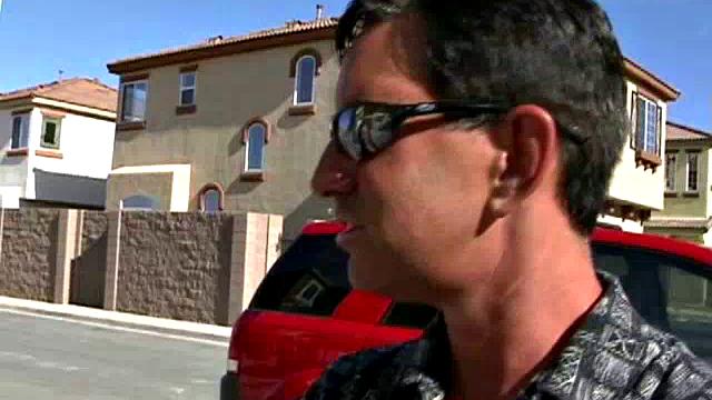 аппетитная bbw nichole трахается с соседом до упаду