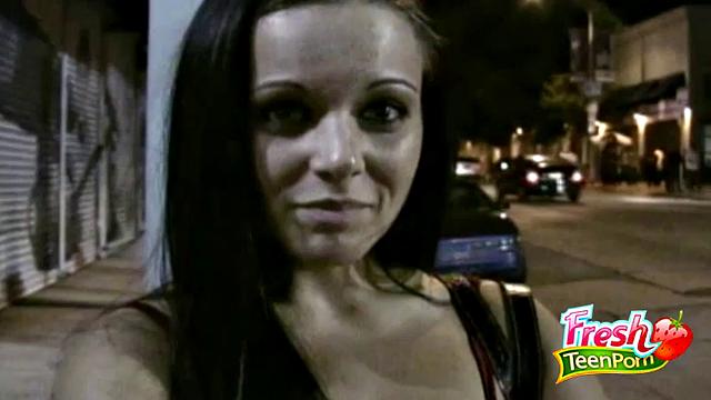 Brunette Babe Sucking the Driver's