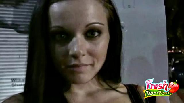 Brunette Babe Sucking the Driver's