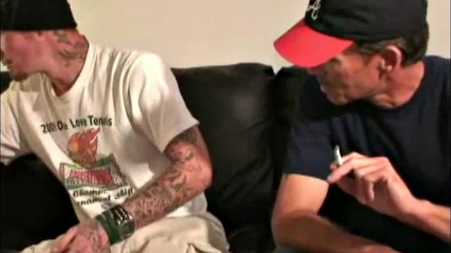 зрелые мужики дрочат и сосут друг другу