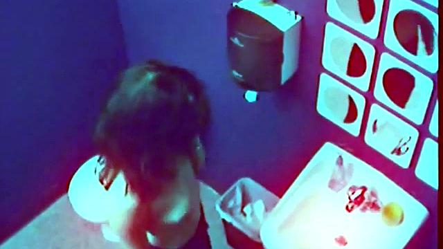 Exhibitionist masturbates solo