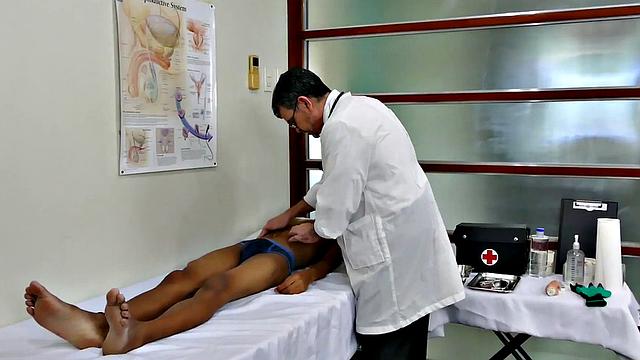 Asian skinny twink banged by white doctor