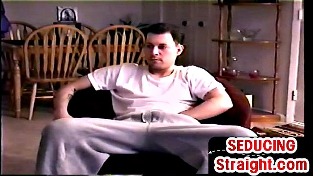 Amateur jock hard cocksucked by gay