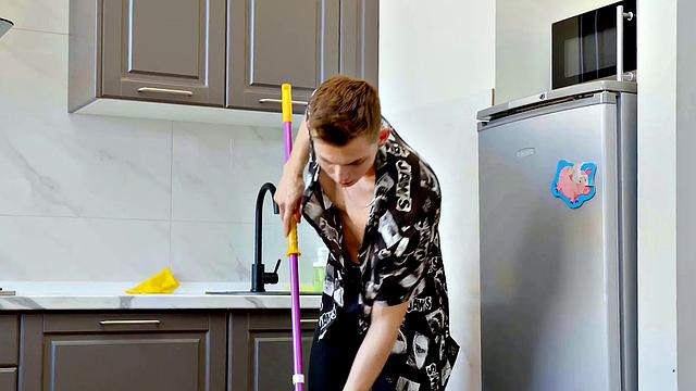 RIM4K. Stud has to cancel cleaning because of sex with two roomies