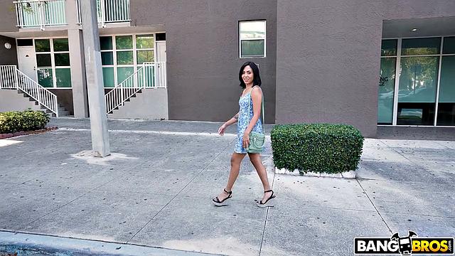 Bianca Loves to Bang