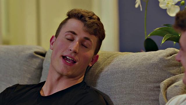 сводные братья не могут устоять друг перед другом