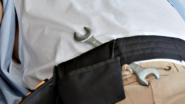 Tattooed plumber bareback fucks gay ass in the kitchen