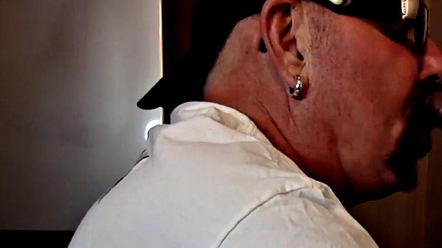 Mouthjizzed gloryhole DILF sucks POV rod in closeup