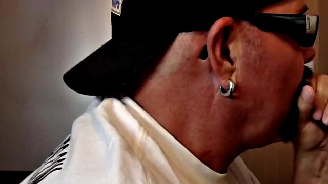 Mouthjizzed gloryhole DILF sucks POV rod in closeup