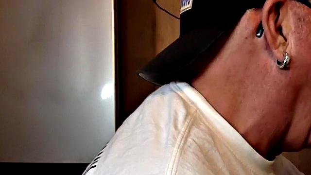 Mouthjizzed gloryhole DILF sucks POV rod in closeup