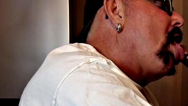 Mouthjizzed gloryhole DILF sucks POV rod in closeup