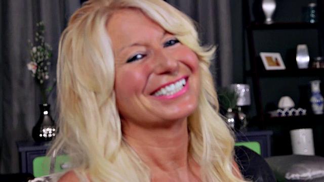 Meet Annellise and Pointy Nipples