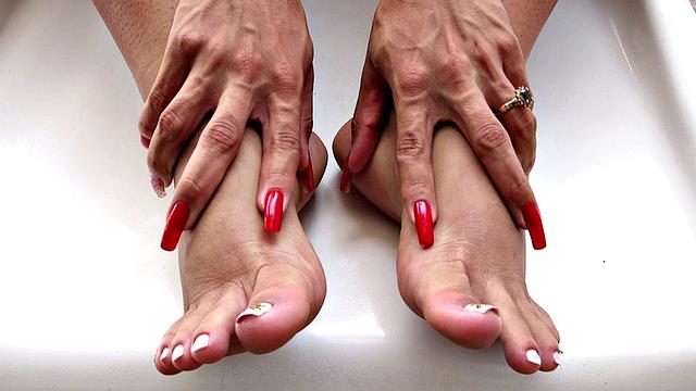 Chelsea Marie, Isabelle Ferreira, and Carla Abiazza - Fetish Frenzy 6