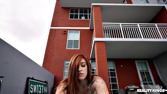 Yoga Babe Punishes Peeper