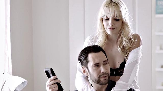 Seductive babe in stockings rammed after blowjob